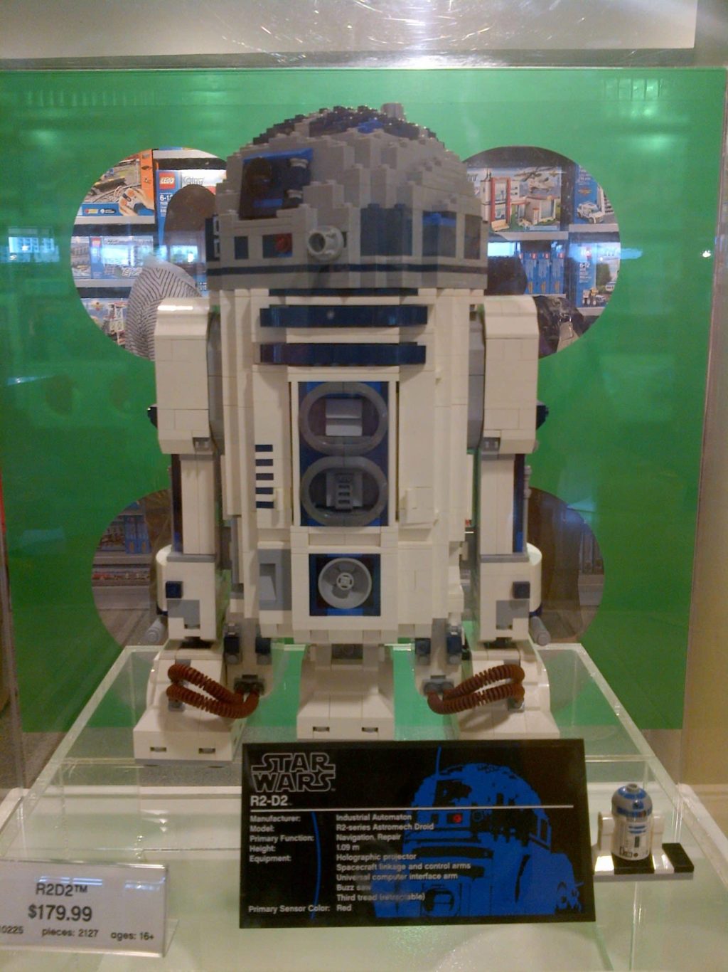 Disney Springs Lego Store R2D2