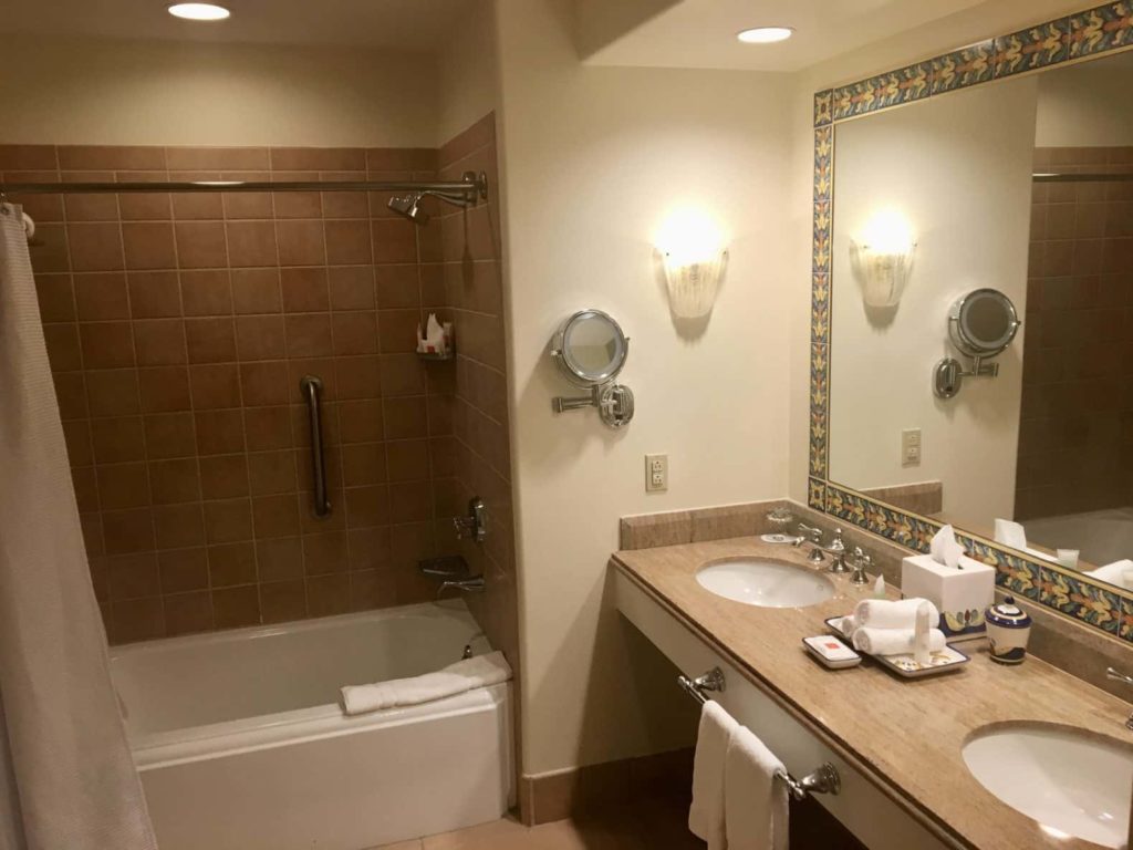 Loews Portofino Bay standard room bathroom