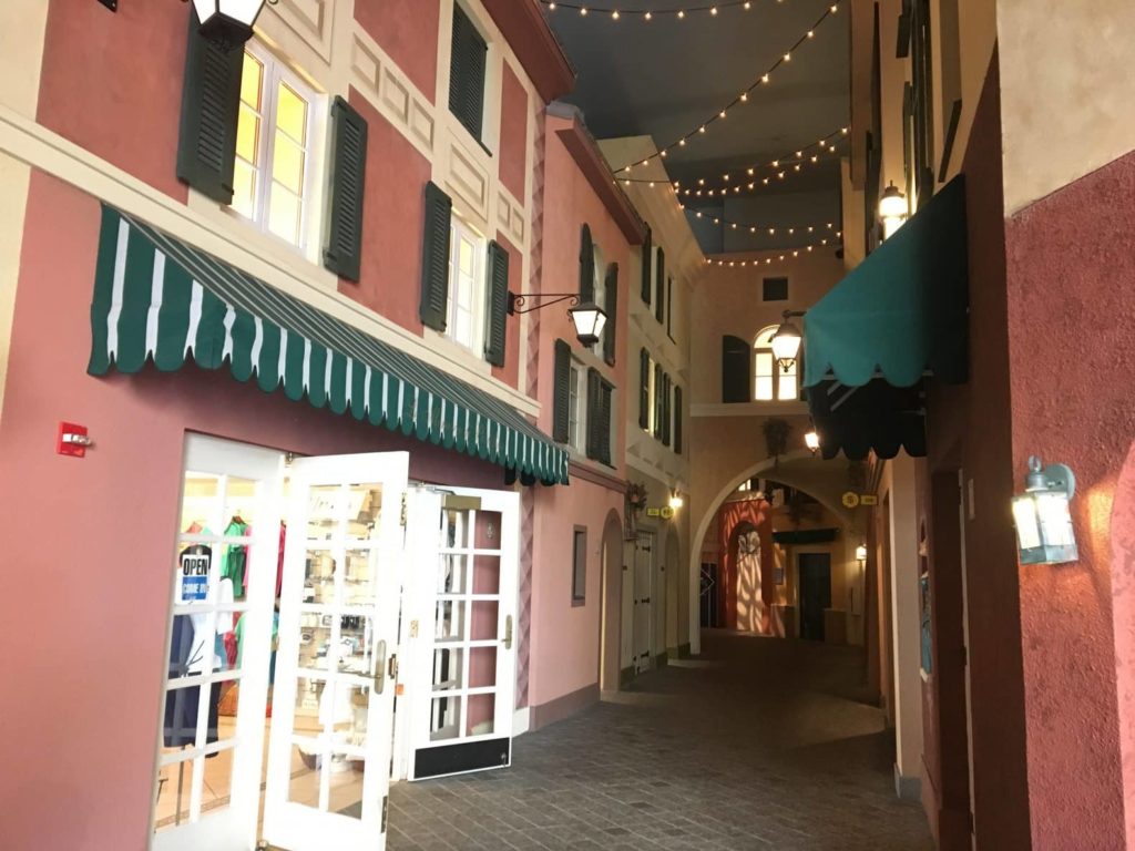 Loews Portofino Bay inside shopping street