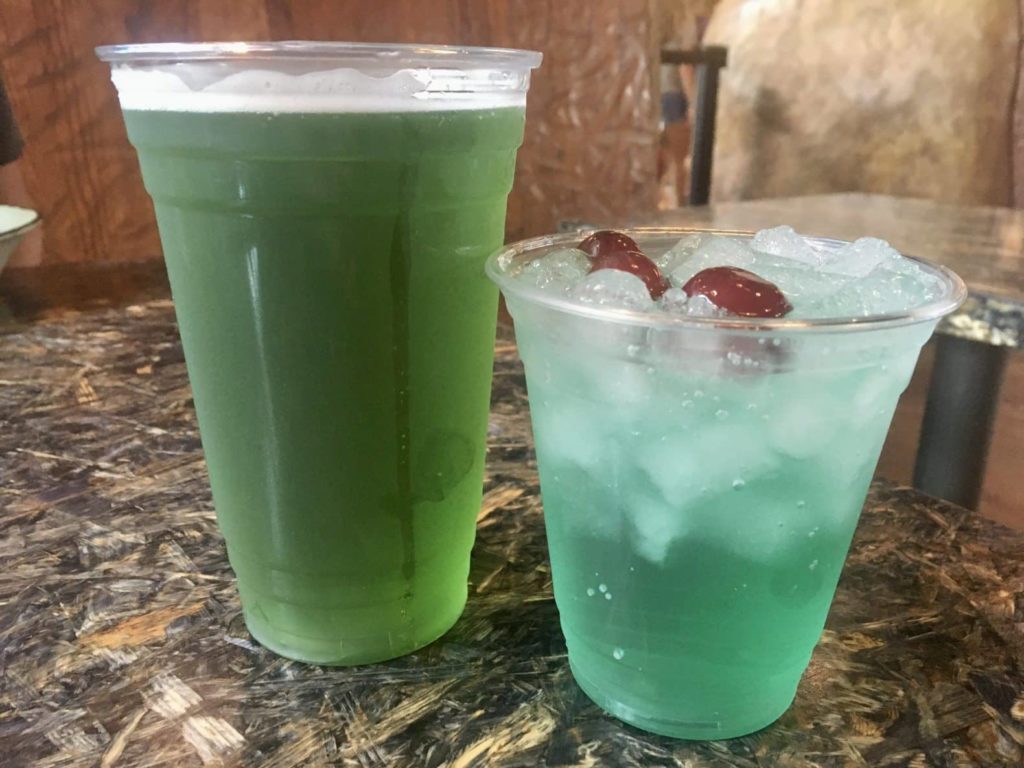 Satu'li Canteen Dreamwalker Sangria and Hawkes Grog Ale