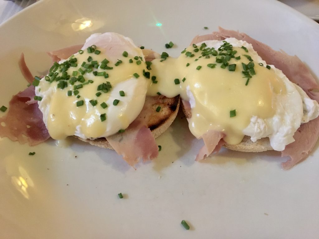 Center Parcs Cafe Rouge Eggs Benedict